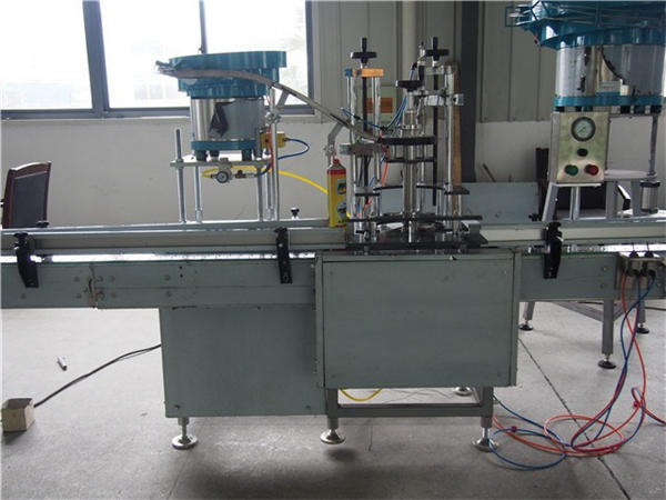 24头奶瓶马桶水灌装机