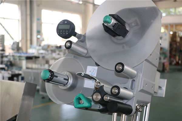 真空采血管贴标机